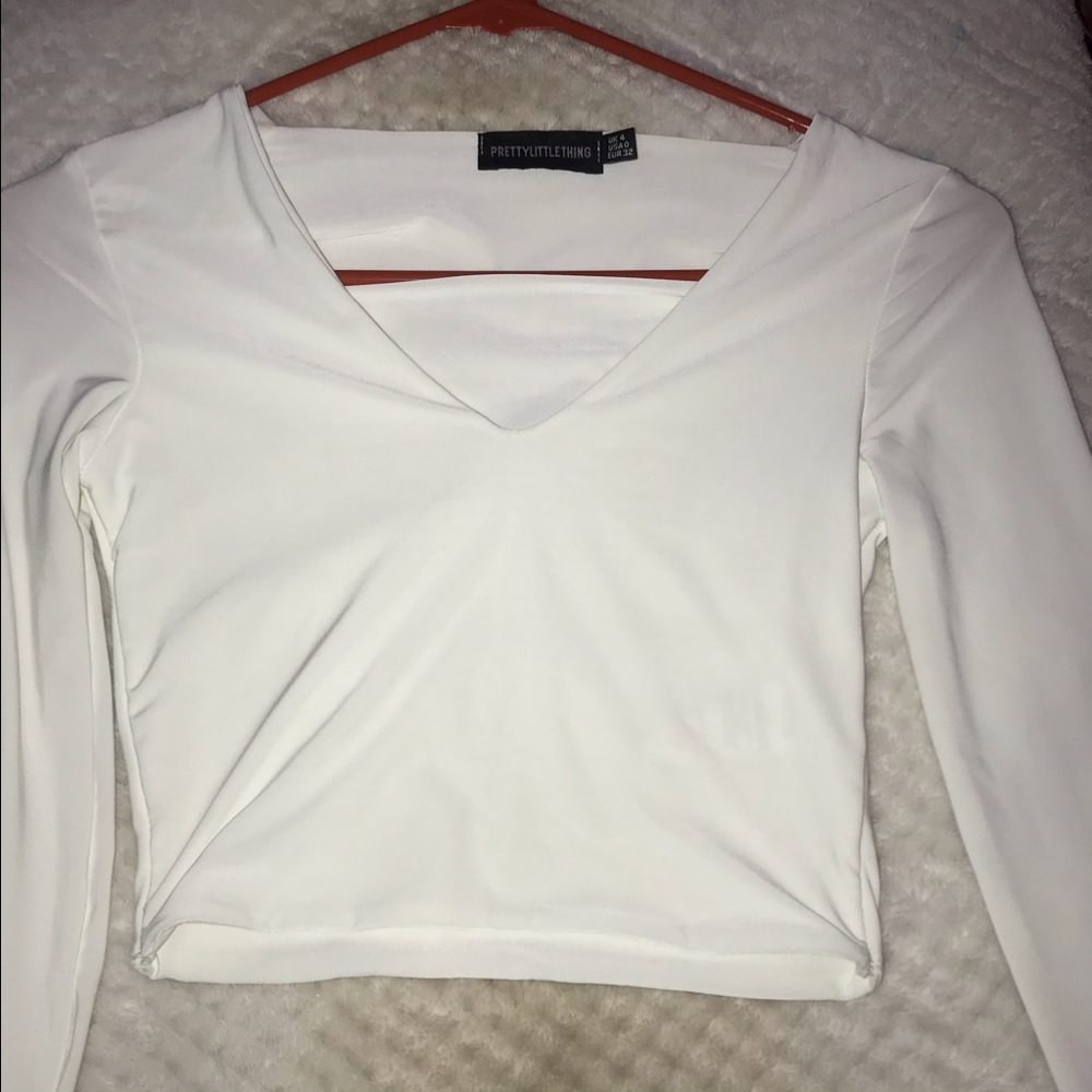 White long sleeve crop top